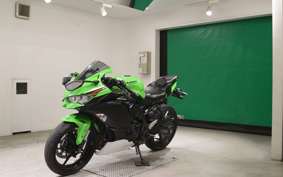 KAWASAKI ZX-25R ZX250E