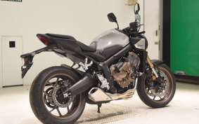 HONDA CB650R E-Clutch 2025 RH17