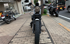 HARLEY XL883N 2018 LE2