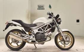 HONDA VTR 250 Gen. 2 MC33