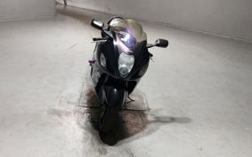 SUZUKI GSX1300R HAYABUSA 2004 GW71A