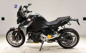 BMW F900R 2022