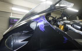 YAMAHA YZF-R1 2012