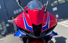 HONDA CBR600RR ABS 2025 PC40