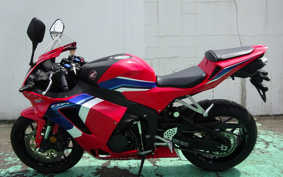 HONDA CBR600RR 2022 PC40