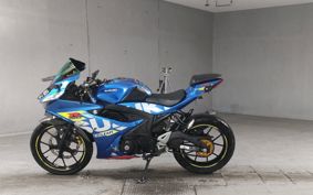 SUZUKI GSX-R125 DL33B