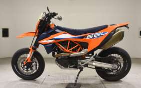 KTM 690 SMC R 2024