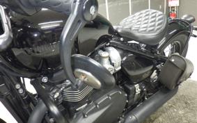 TRIUMPH BONNEVILLE BOBBER 2018