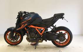 KTM 1290 SUPER DUKE R