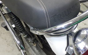 TRIUMPH BONNEVILLE T214 2015