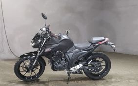 YAMAHA FZ25 RG42
