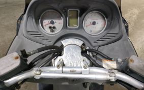 YAMAHA T-MAX 500 2004 SJ04J