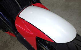 TRIUMPH SPEED TRIPLE 2011