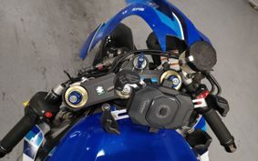 SUZUKI GSX-R750 B3111