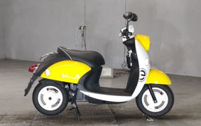 YAMAHA E- VINO  SY11J