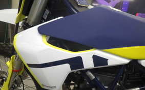 HUSQVARNA 701ED 2022