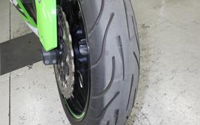 KAWASAKI ZX 10 NINJA R 2010
