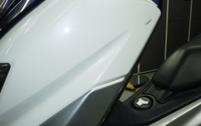 YAMAHA N-MAX 2023 SE86J