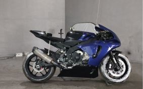 YAMAHA YZF-R1 RN32