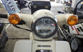 HONDA C50 SUPER CUB AA09