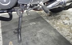 SUZUKI GSR250