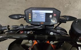 KTM 890 DUKE R 2020 TU940