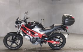 HONDA VTR 250 MC33