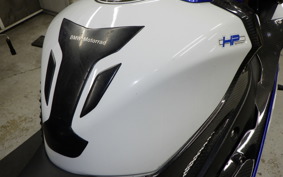 BMW HP4 2014