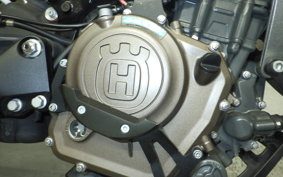 HUSQVARNA SVARTPILEN 401 2019