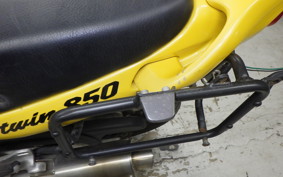 YAMAHA TDM850 Gen.2 1998 RN03J