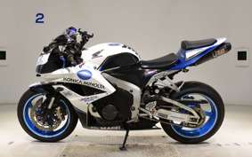 HONDA CBR600RR GEN 3 2007 PC40