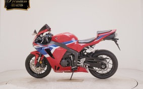 HONDA CBR600RR 2025 PC40