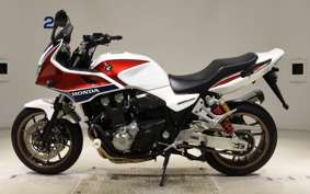 HONDA CB1300SB SUPER BOLDOR EP 2015 SC54