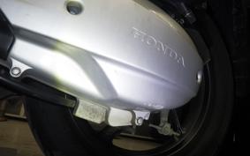HONDA PCX150-2ﾔﾈﾂｷ KF18