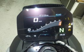 BMW M1000R 2026