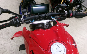 DUCATI STREET FIGHTER V4S 2025 7F00