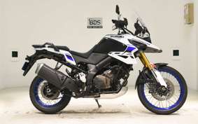 SUZUKI Vｽﾄﾛｰﾑ1050DE 2025 EF11M