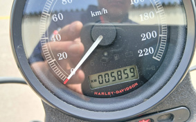 HARLEY XL883N 2013 LE2