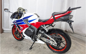 HONDA CBR600RR 2014 PC40
