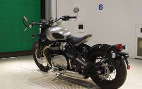 TRIUMPH BONNEVILLE BOBBER 2018