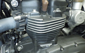 TRIUMPH BONNEVILLE BOBBER 2020