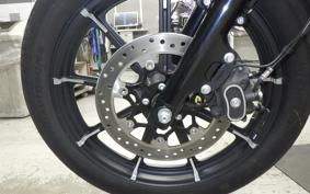 HARLEY XL883N 2020