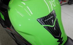 KAWASAKI ZX-25R ZX250E