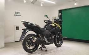 SUZUKI Vｽﾄﾛｰﾑ250 2022