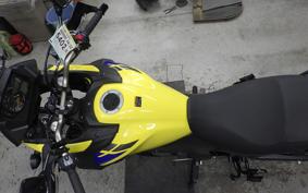 SUZUKI Vｽﾄﾛｰﾑ650XTA 2023 C733M