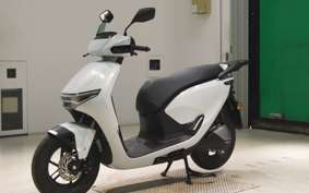 HONDA CUV:E 2000 EF18