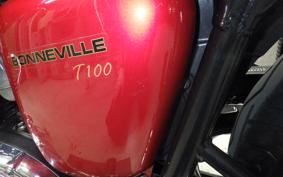 TRIUMPH BONNEVILLE T100 2012