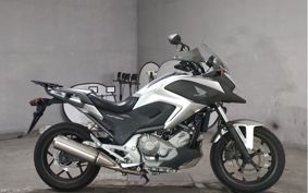 HONDA NC700X RC63