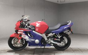 HONDA CBR600F PC35