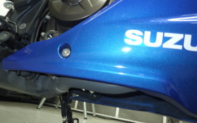 SUZUKI ｼﾞｸｻｰ250SF 2013
